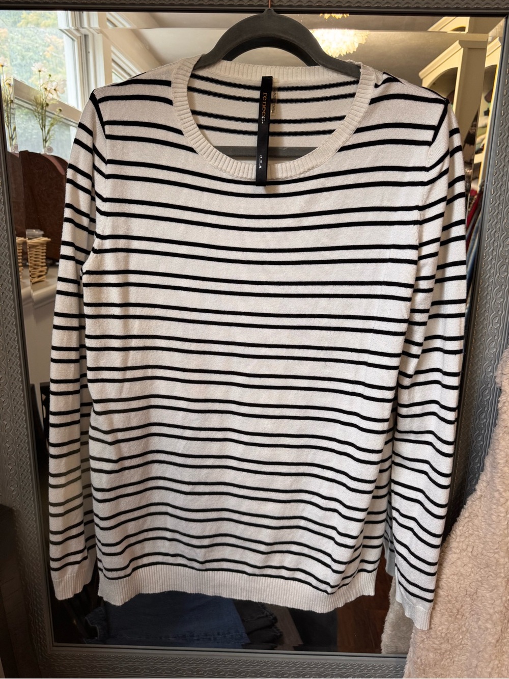 J.Renee White Crewneck Sweater with Black Stripes